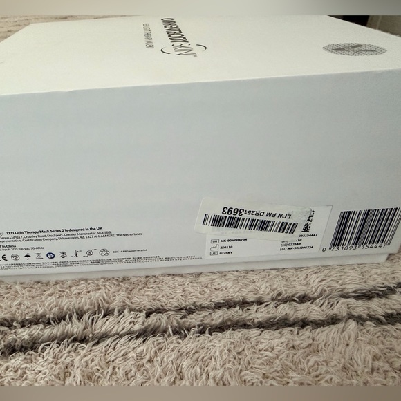 Currentbody LED  Face Mask - Picture 8 of 9